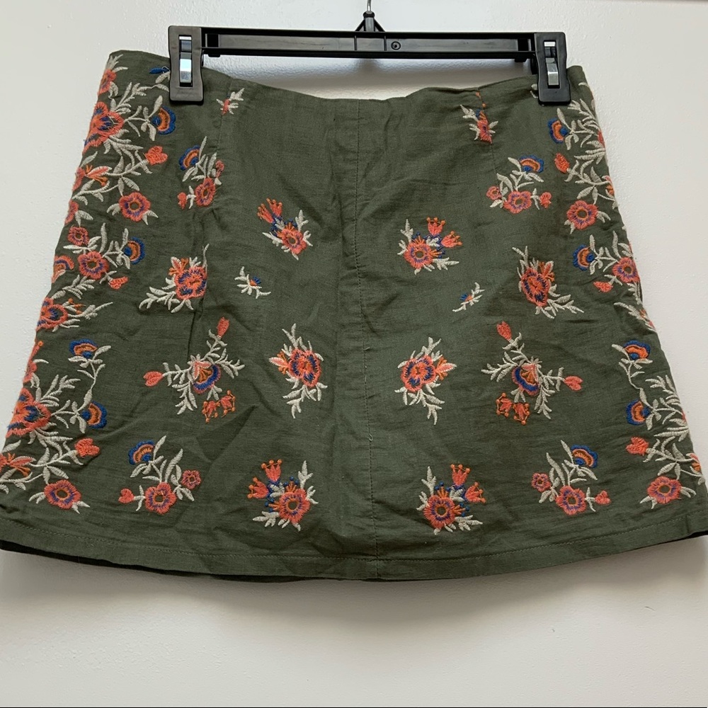 Boutique- Green Embroidered Mini Skirt